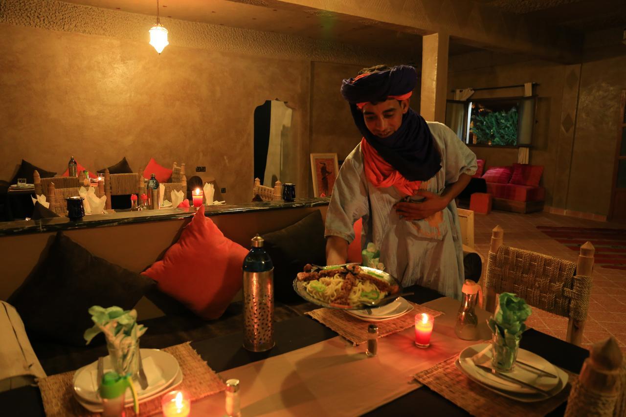 L'Homme Du Desert A メルズーガ エクステリア 写真